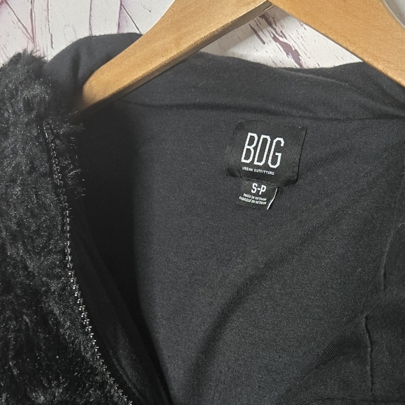 BDG Black Cropped Hooded Jacket - Picture 2 of 5